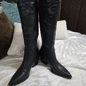Black Western-Style Women's Boots By Oasis Society Size 8 EUC!!